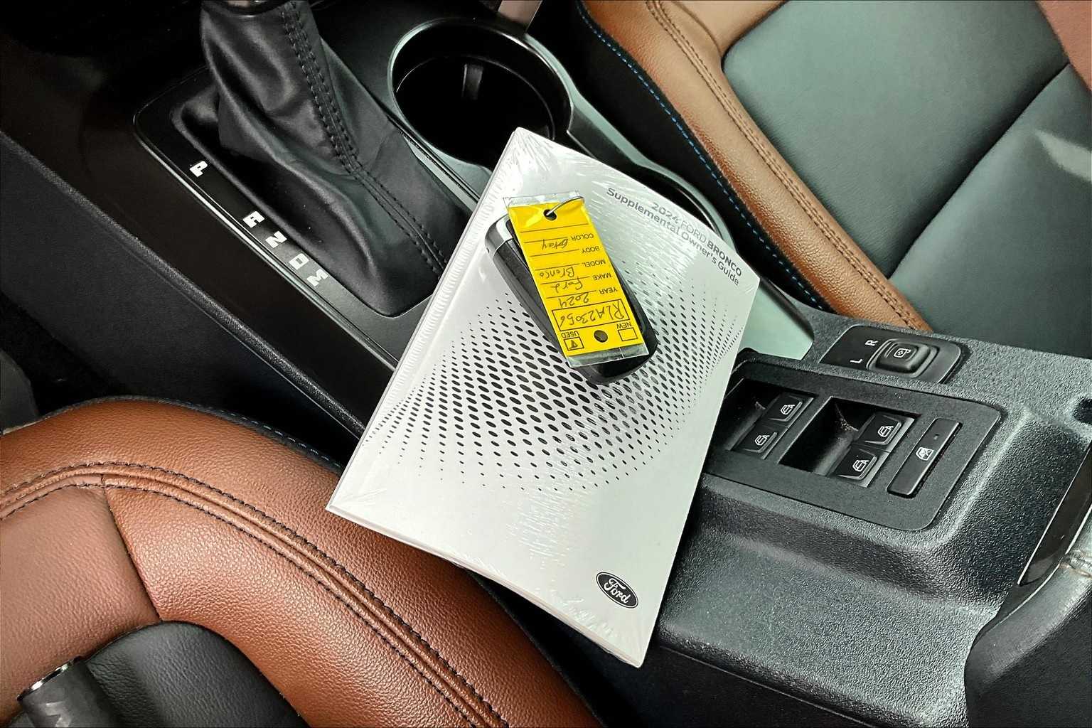 Thumbnail: 2024 Ford Bronco - 20