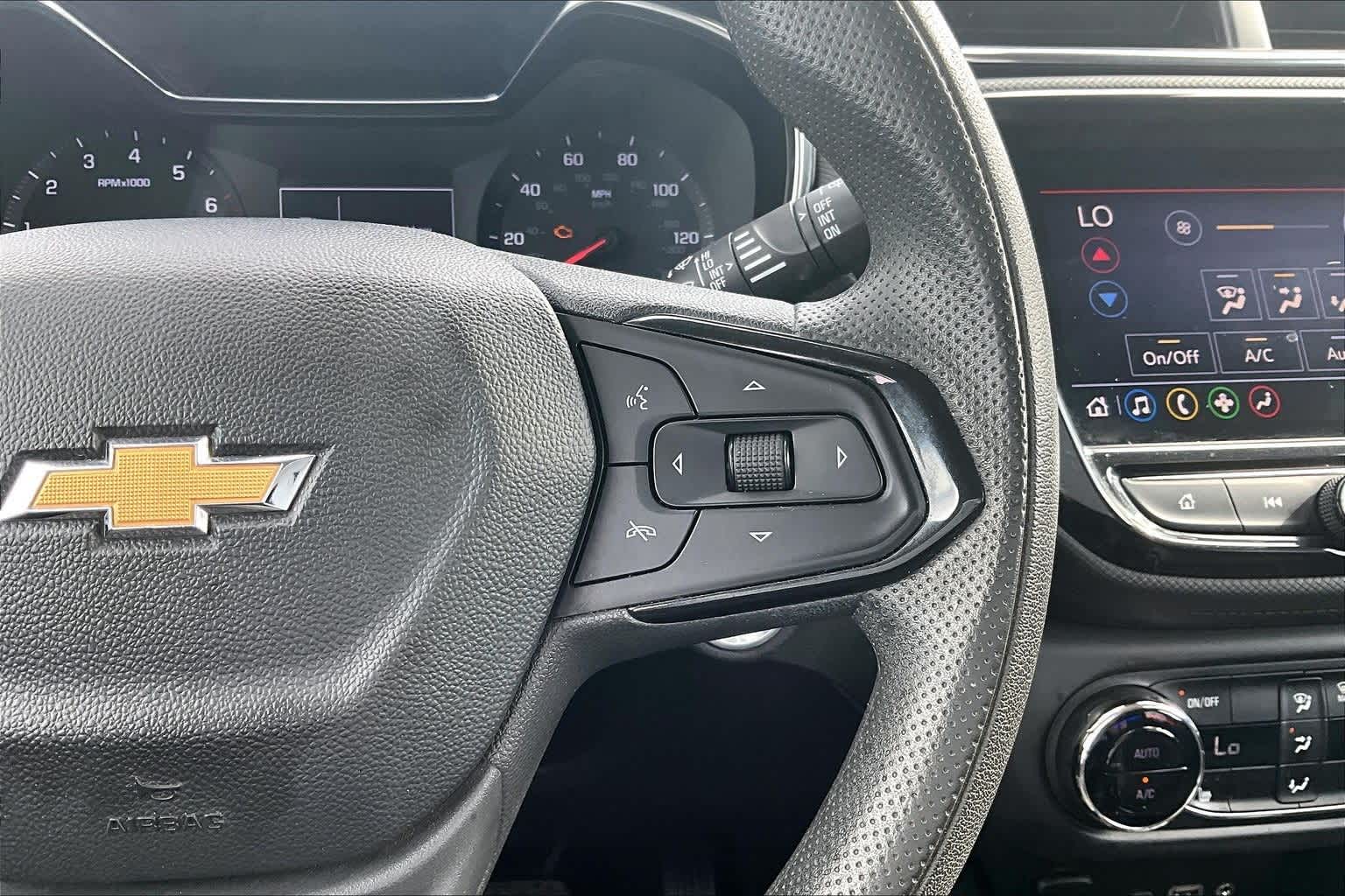 Thumbnail: 2023 Chevrolet TrailBlazer - 23