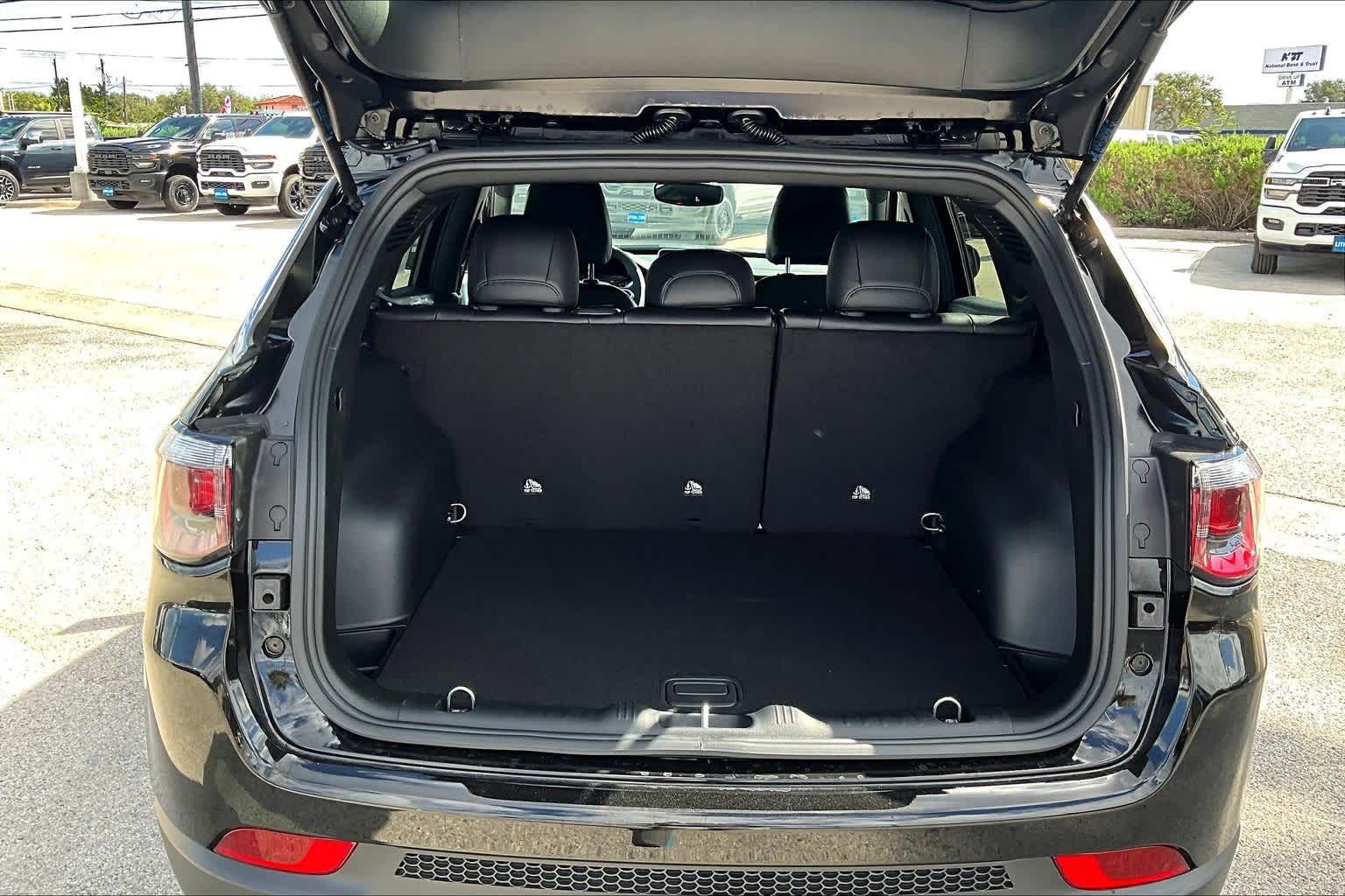 Thumbnail: 2026 Jeep Compass - 19