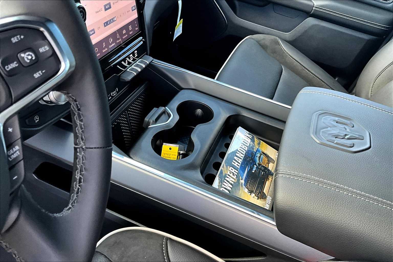 Thumbnail: 2026 RAM 1500 - 17