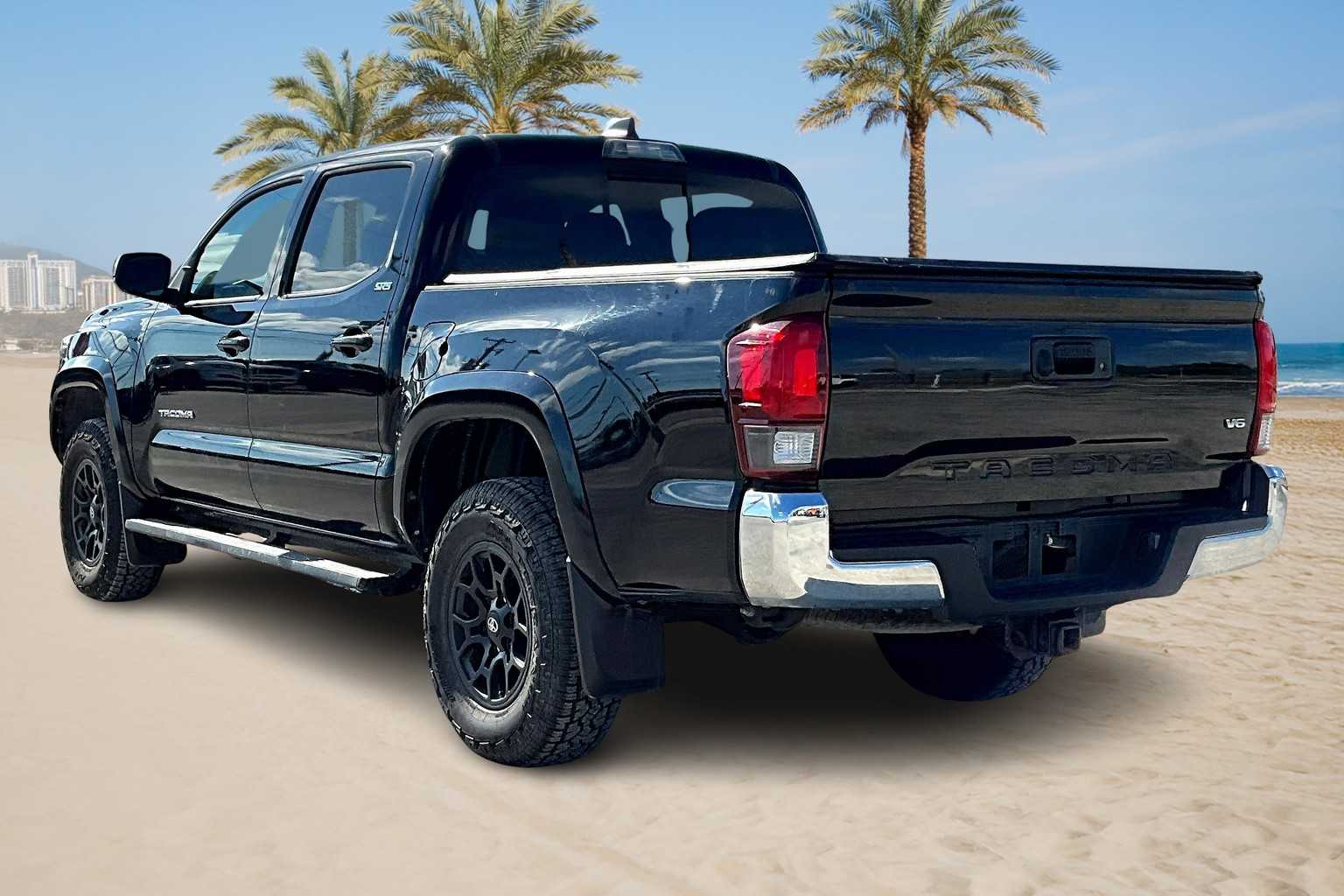 Thumbnail: 2021 Toyota Tacoma - 4
