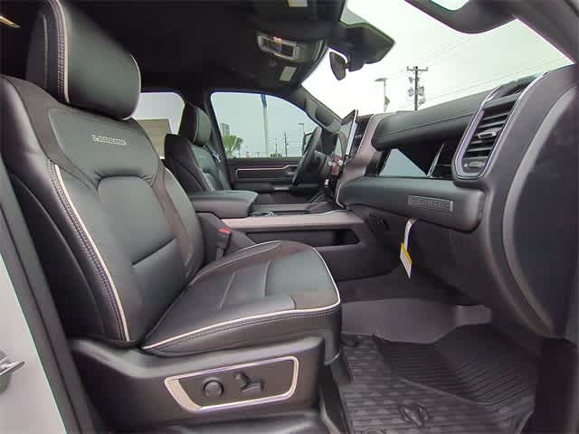 Thumbnail: 2025 RAM 1500 - 22