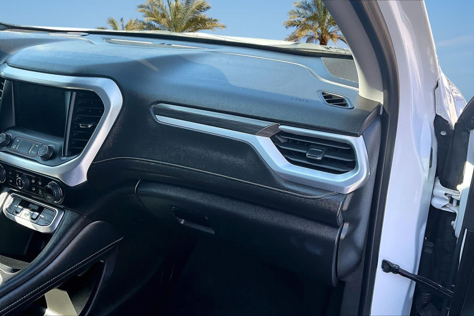 Thumbnail: 2023 GMC Acadia - 20