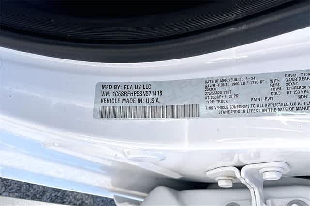 Thumbnail: 2025 RAM 1500 - 18