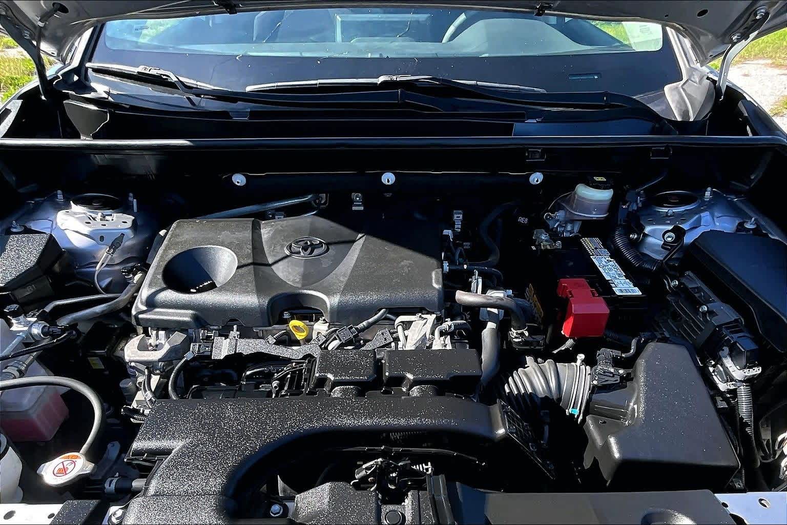 Thumbnail: 2019 Toyota RAV4 - 8