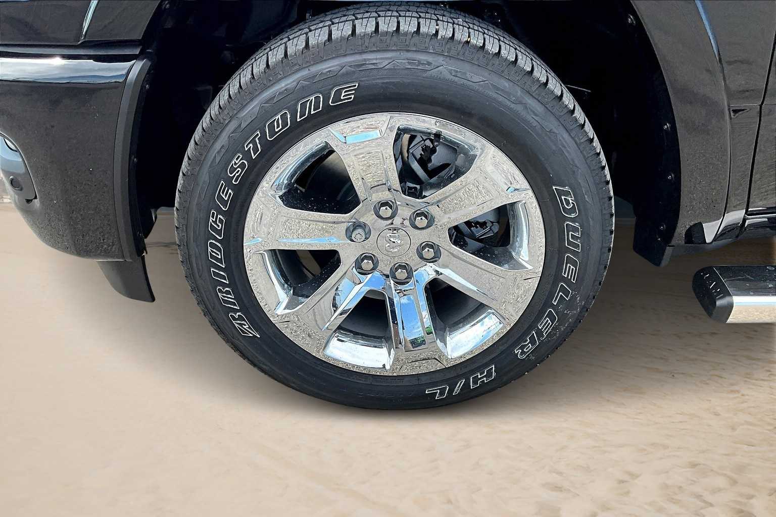 Thumbnail: 2026 RAM 1500 - 8