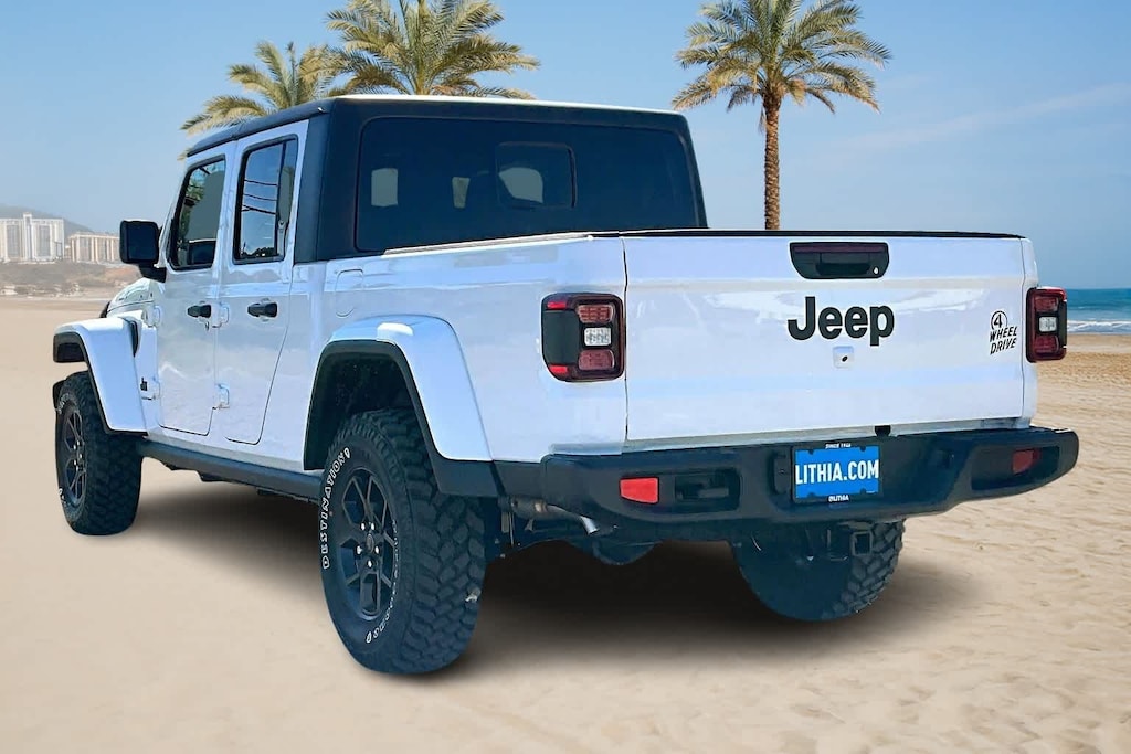 New 2025 Jeep Gladiator WILLYS 4X4 Pickup