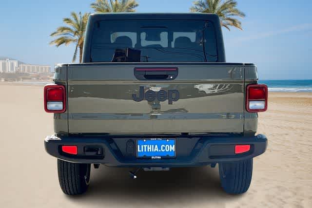 Thumbnail: 2025 Jeep Gladiator - 5
