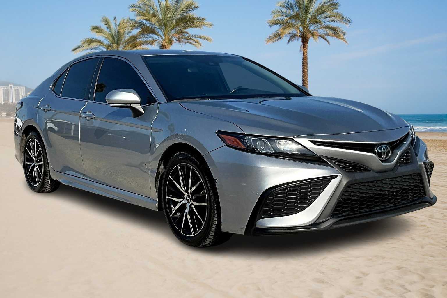 Thumbnail: 2022 Toyota Camry - 20