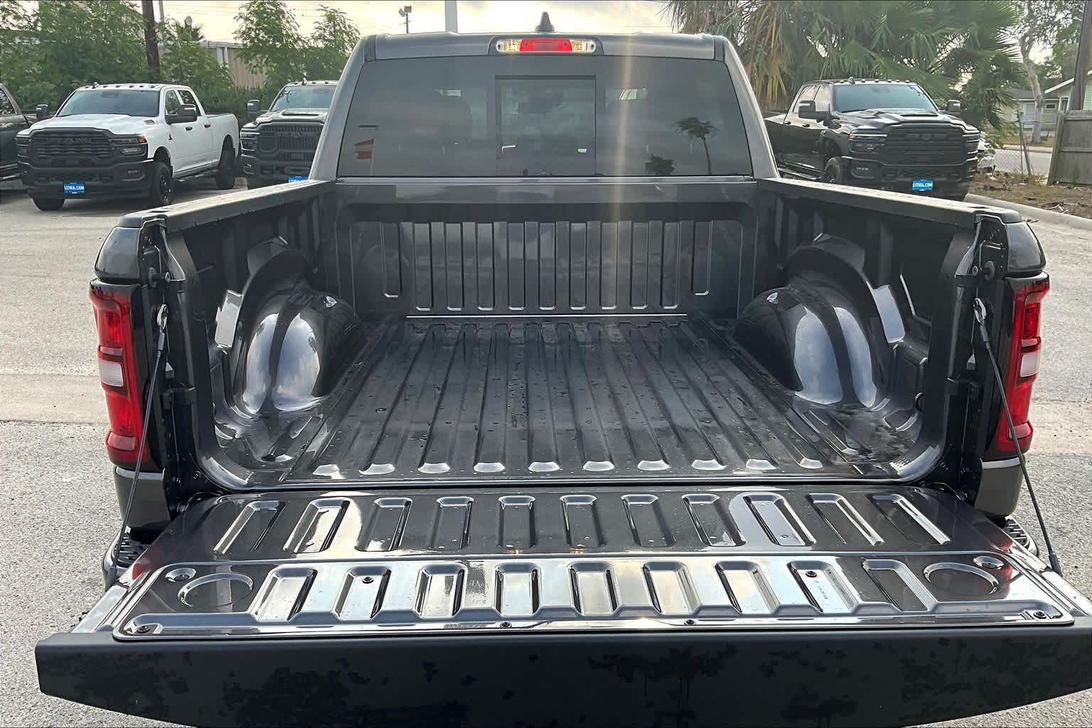 Thumbnail: 2026 RAM 1500 - 19