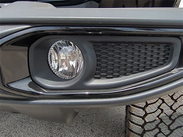 Thumbnail: 2025 Jeep Gladiator - 11