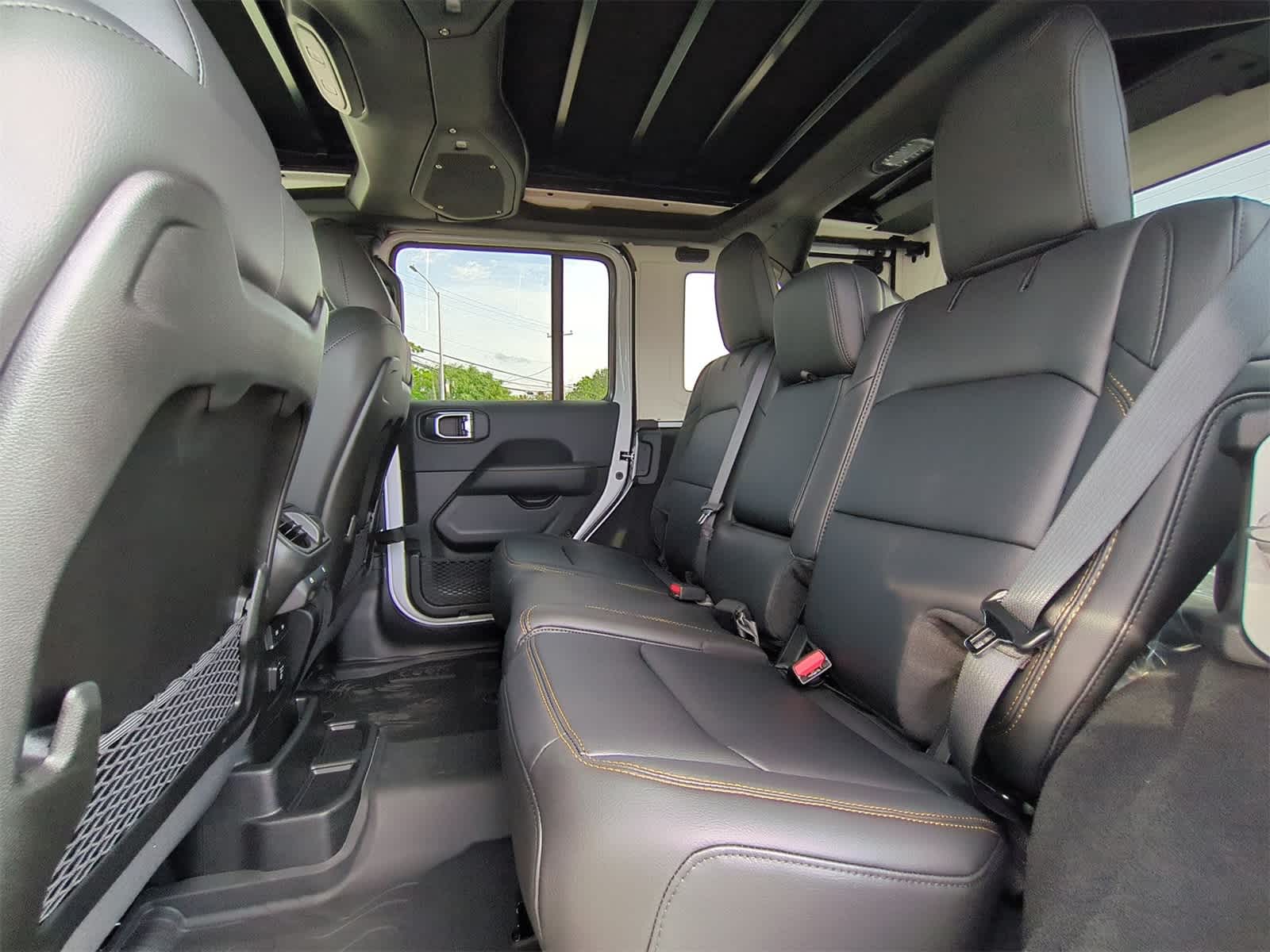 Thumbnail: 2025 Jeep Wrangler - 20