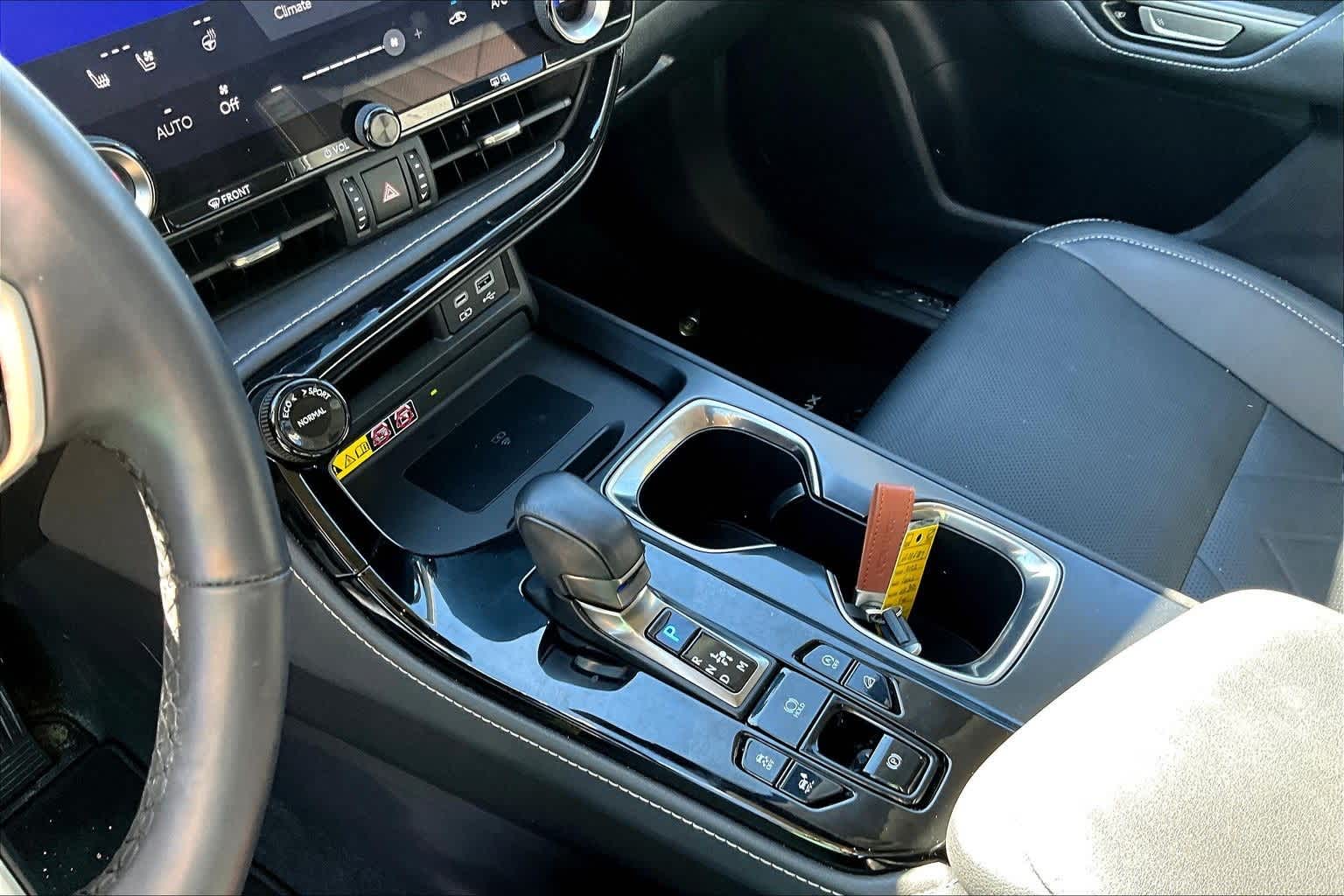 Thumbnail: 2022 Lexus NX - 17