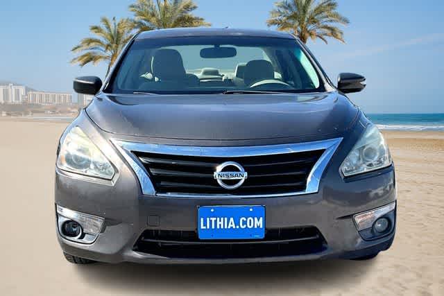 Thumbnail: 2015 Nissan Altima - 6