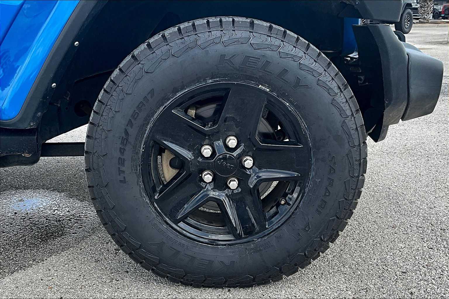Thumbnail: 2021 Jeep Gladiator - 34
