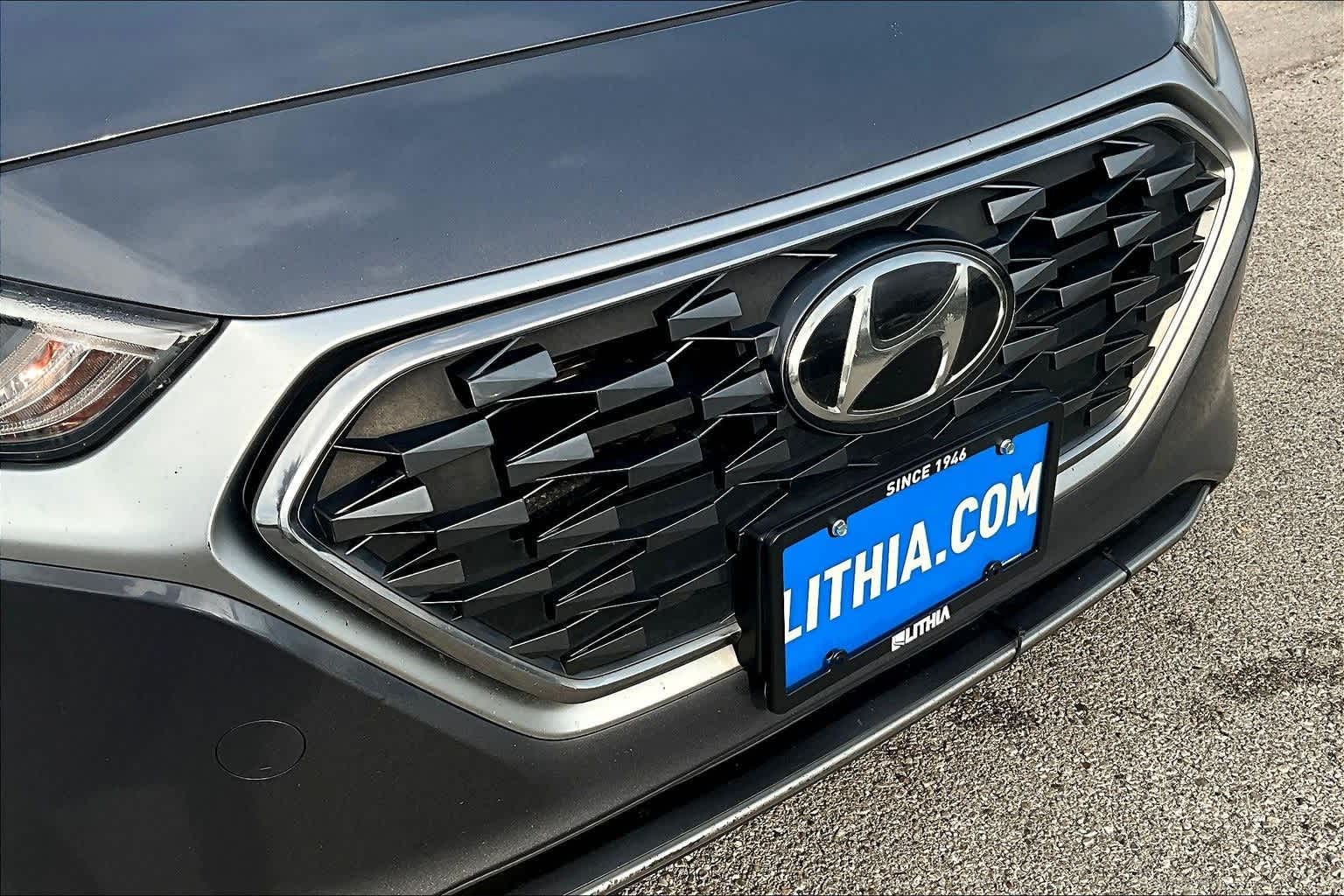 Thumbnail: 2020 Hyundai Ioniq - 29