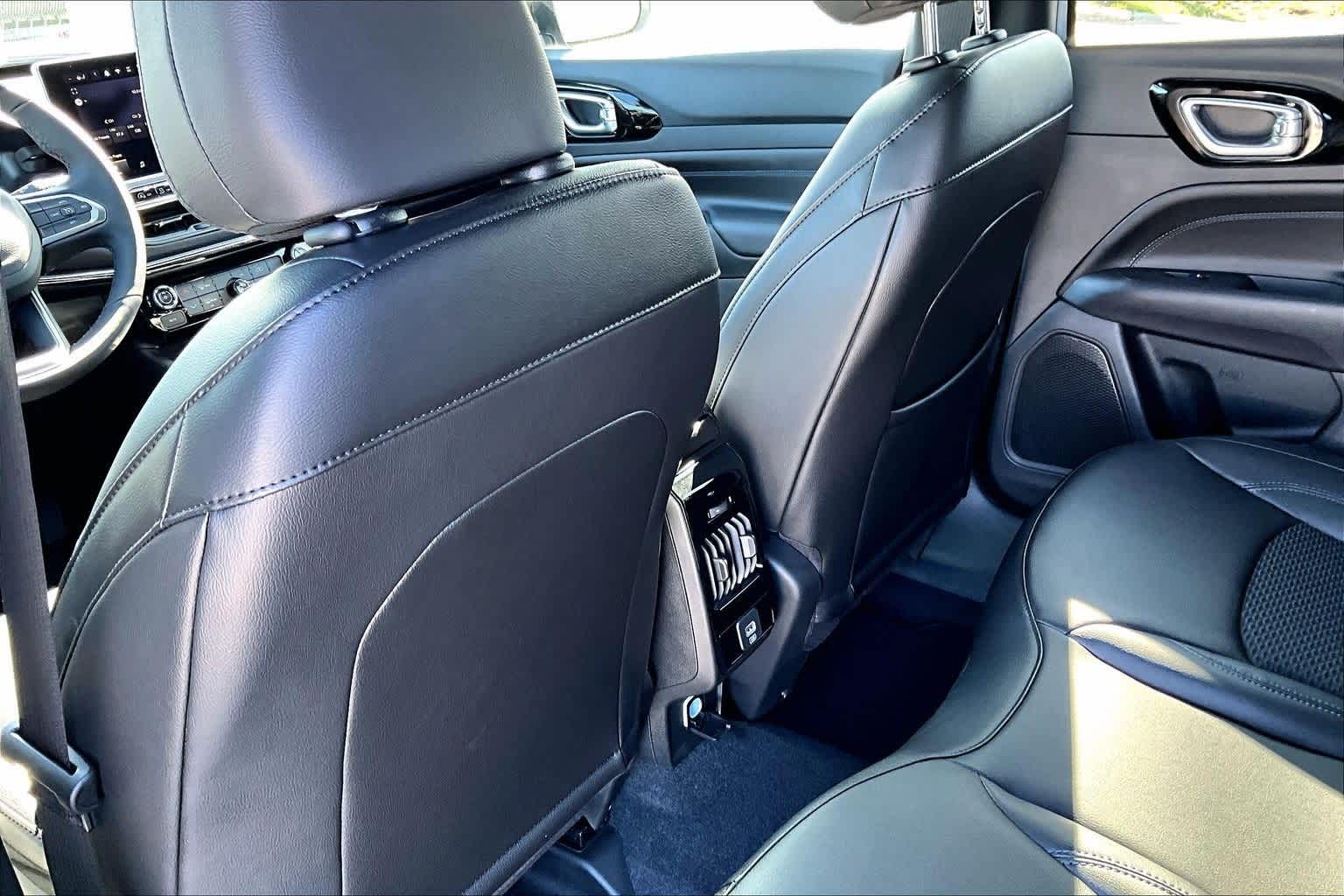 Thumbnail: 2026 Jeep Compass - 11