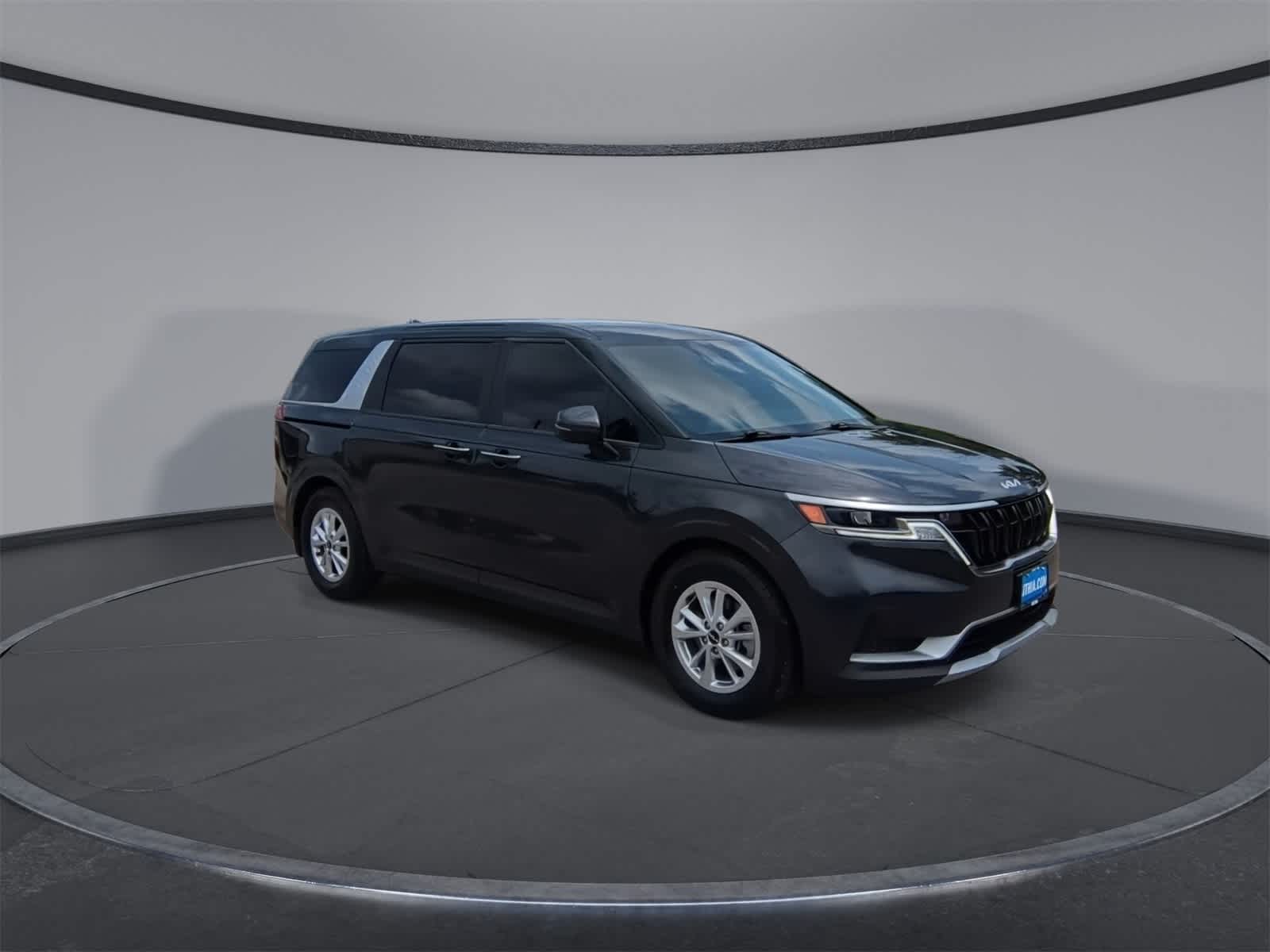 Thumbnail: 2023 Kia Carnival - 2
