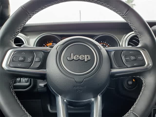 Thumbnail: 2022 Jeep Wrangler - 15