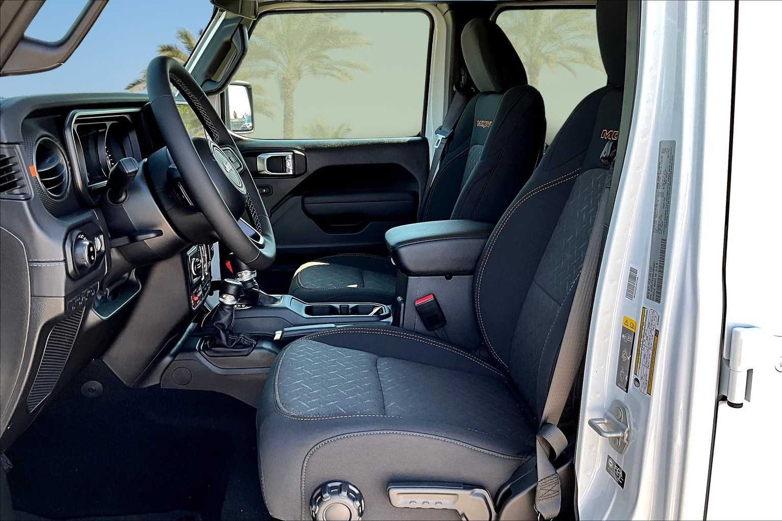 Thumbnail: 2025 Jeep Gladiator - 10