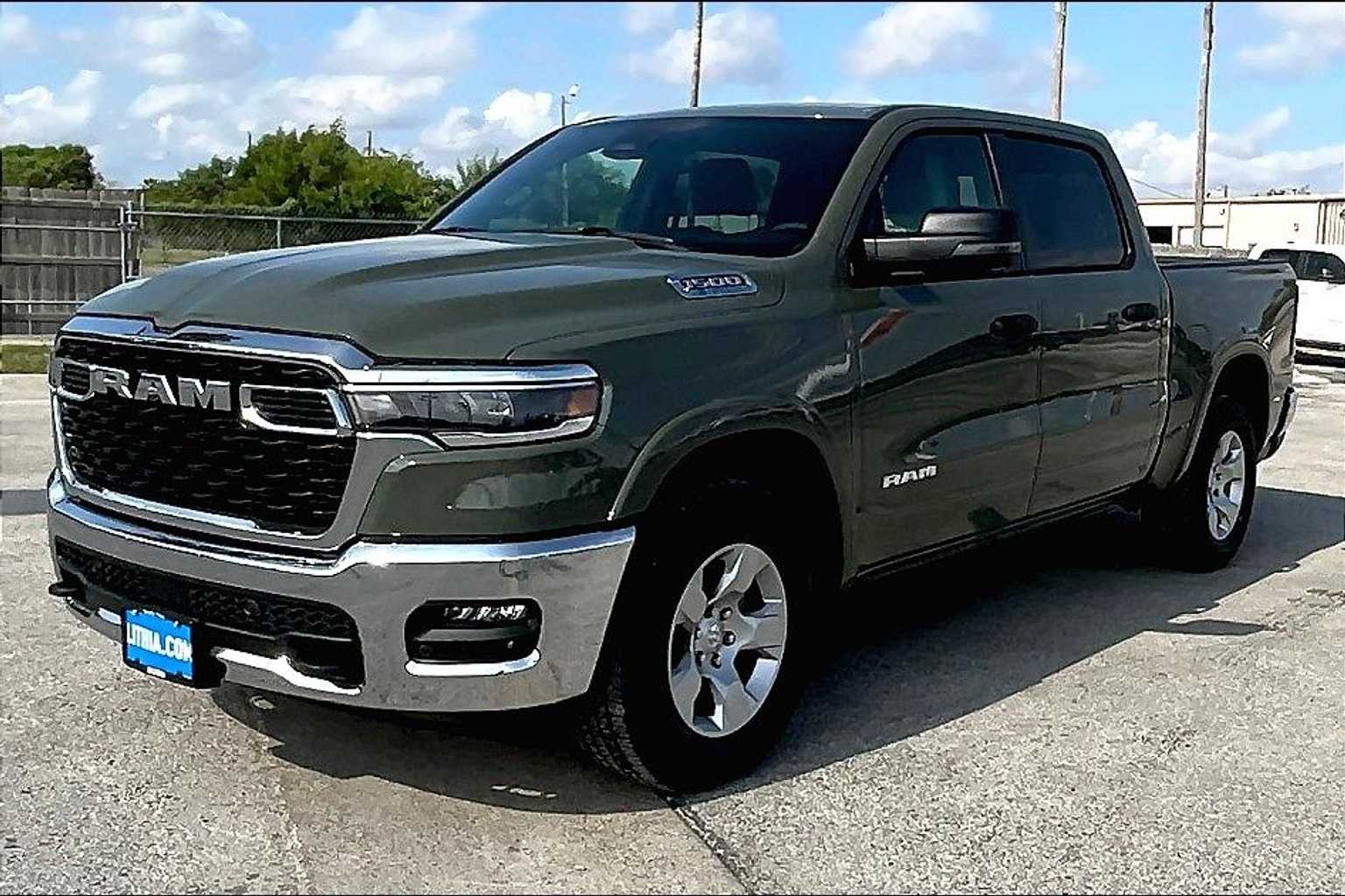 Thumbnail: 2025 RAM 1500 - 3