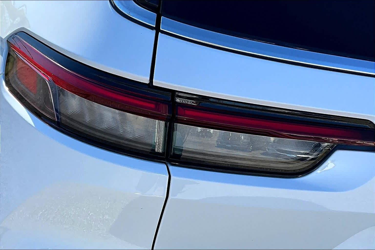 Thumbnail: 2023 Jeep Grand Cherokee - 32