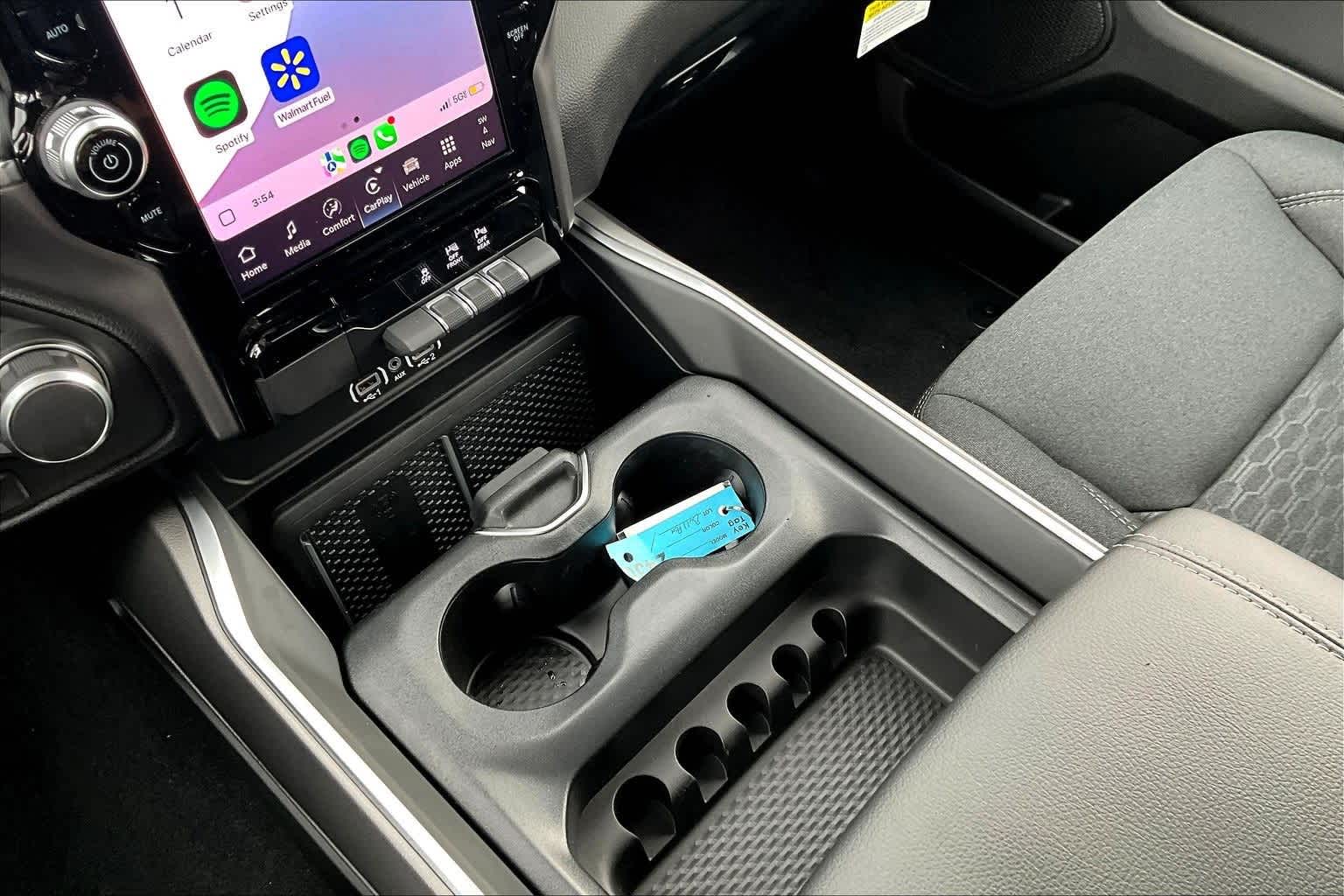 Thumbnail: 2026 RAM 1500 - 17