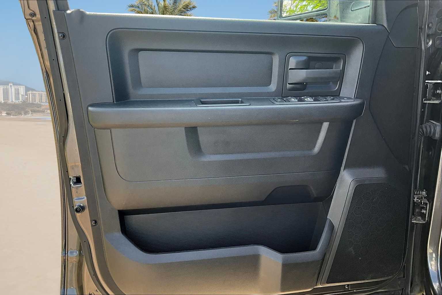 2024 RAM 2500 Tradesman 25