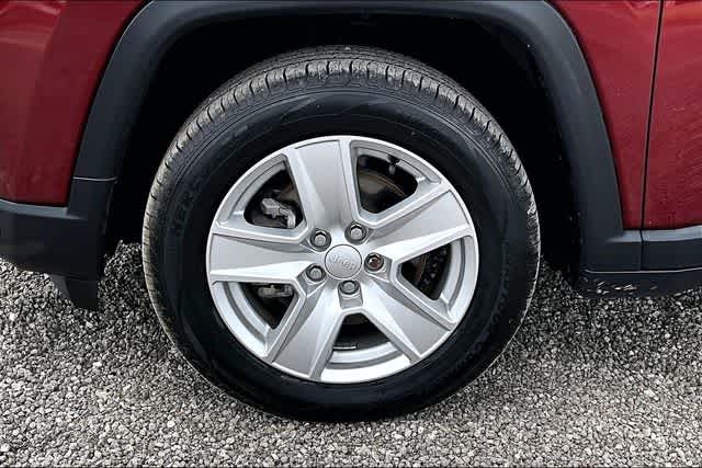 Thumbnail: 2022 Jeep Compass - 33