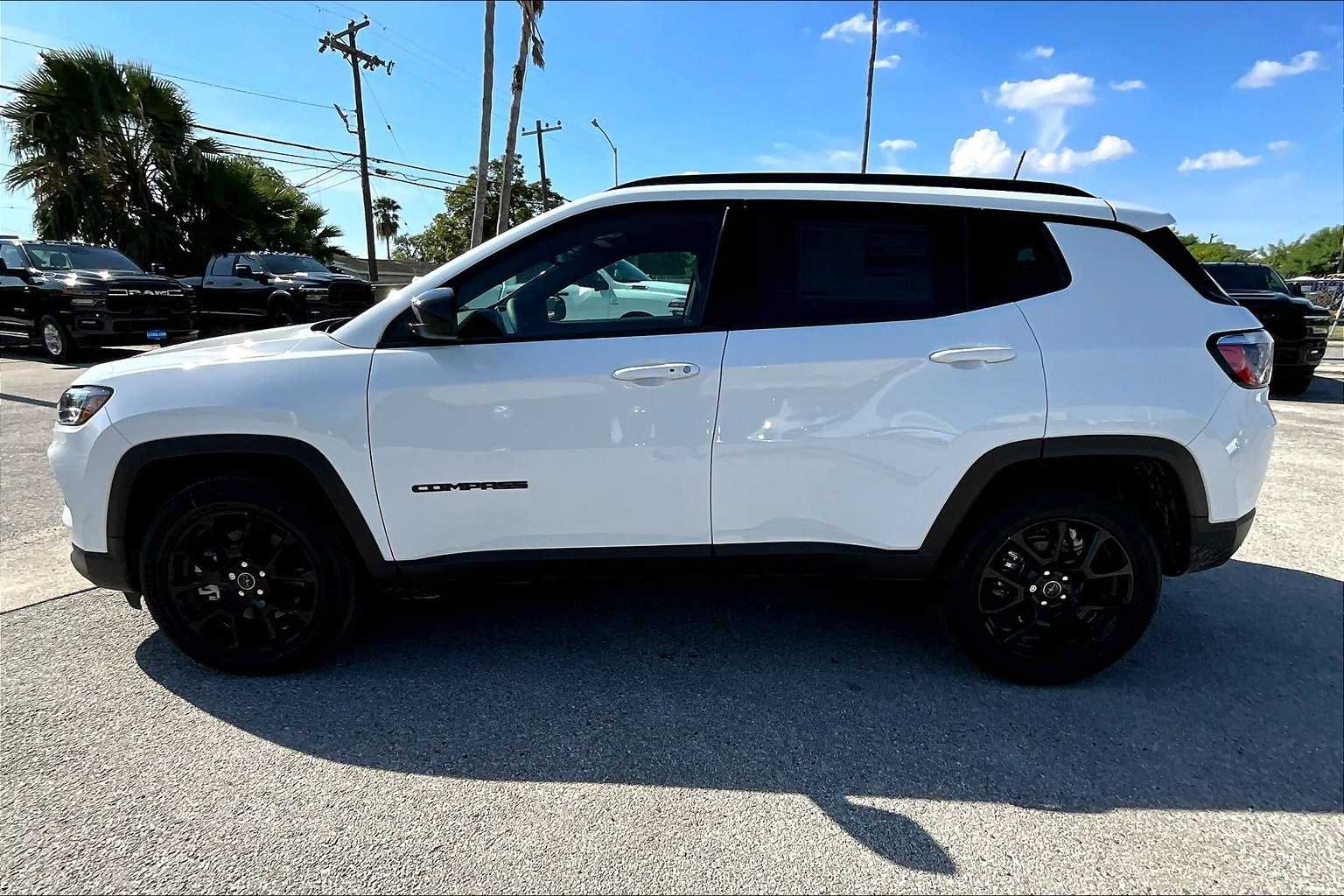 Thumbnail: 2026 Jeep Compass - 3