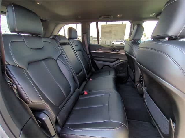 Thumbnail: 2025 Jeep Grand Cherokee - 21