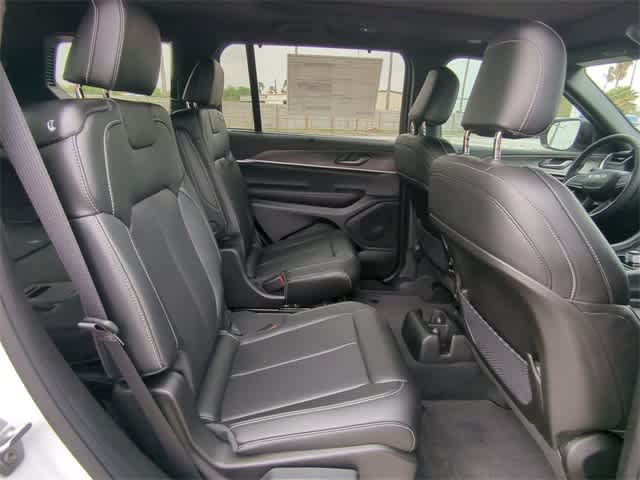 Thumbnail: 2025 Jeep Grand Cherokee - 21