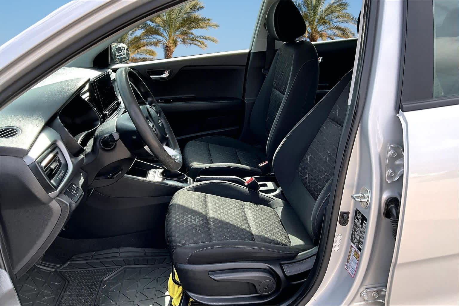 Thumbnail: 2023 Kia Rio - 10