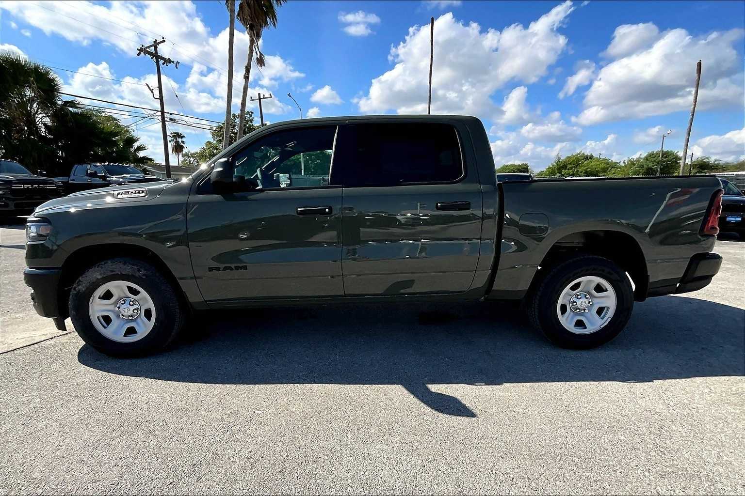 Thumbnail: 2025 RAM 1500 - 3