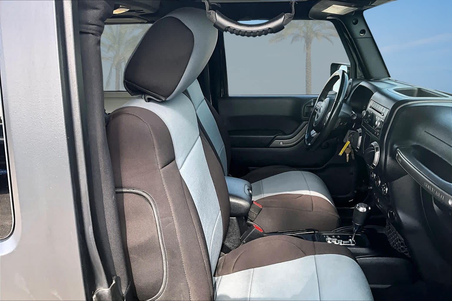 Thumbnail: 2015 Jeep Wrangler - 11