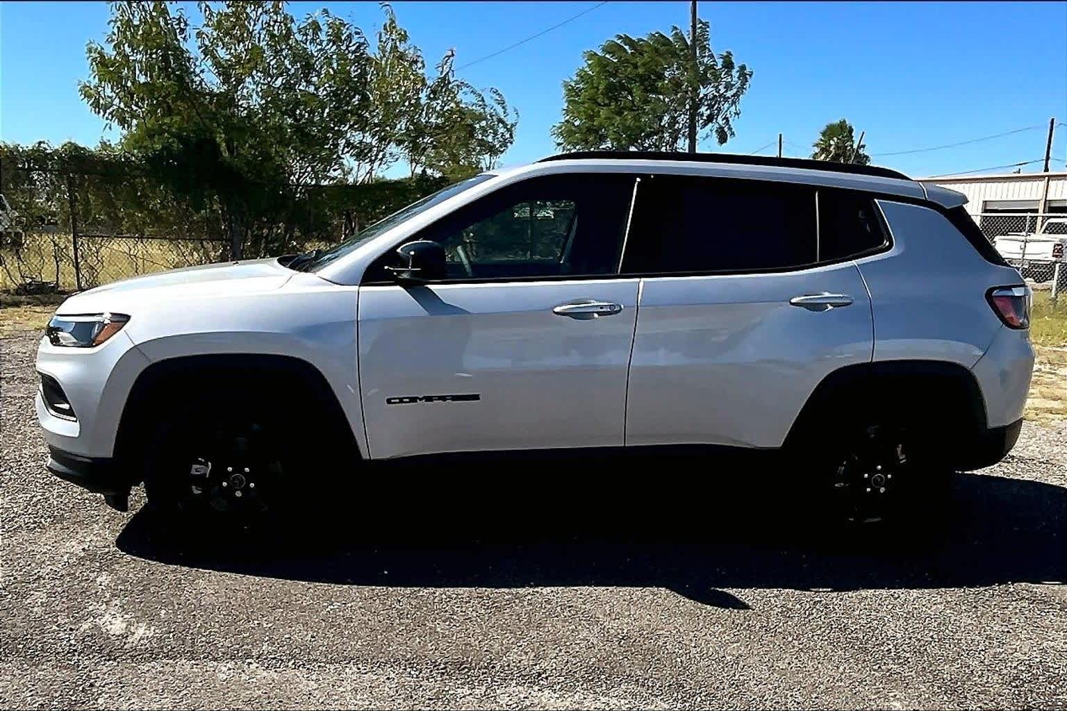 Thumbnail: 2026 Jeep Compass - 3
