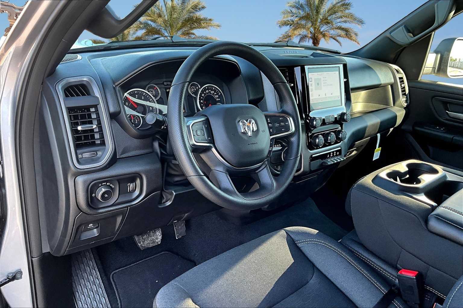 Thumbnail: 2025 RAM 1500 - 2