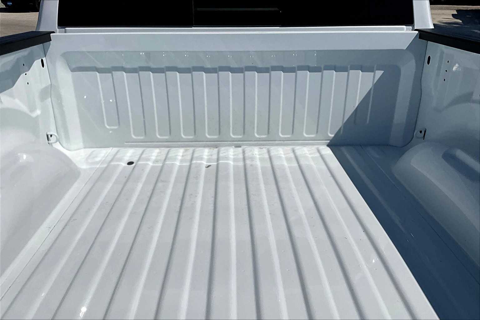 Thumbnail: 2025 RAM 1500 - 17