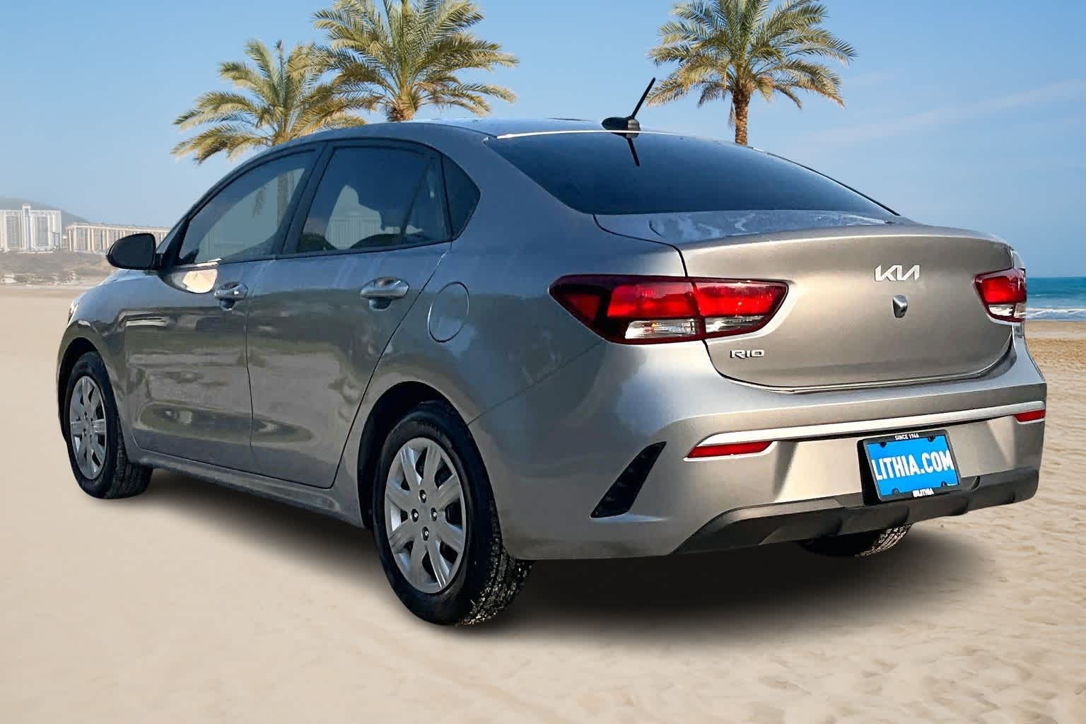 Thumbnail: 2023 Kia Rio - 4