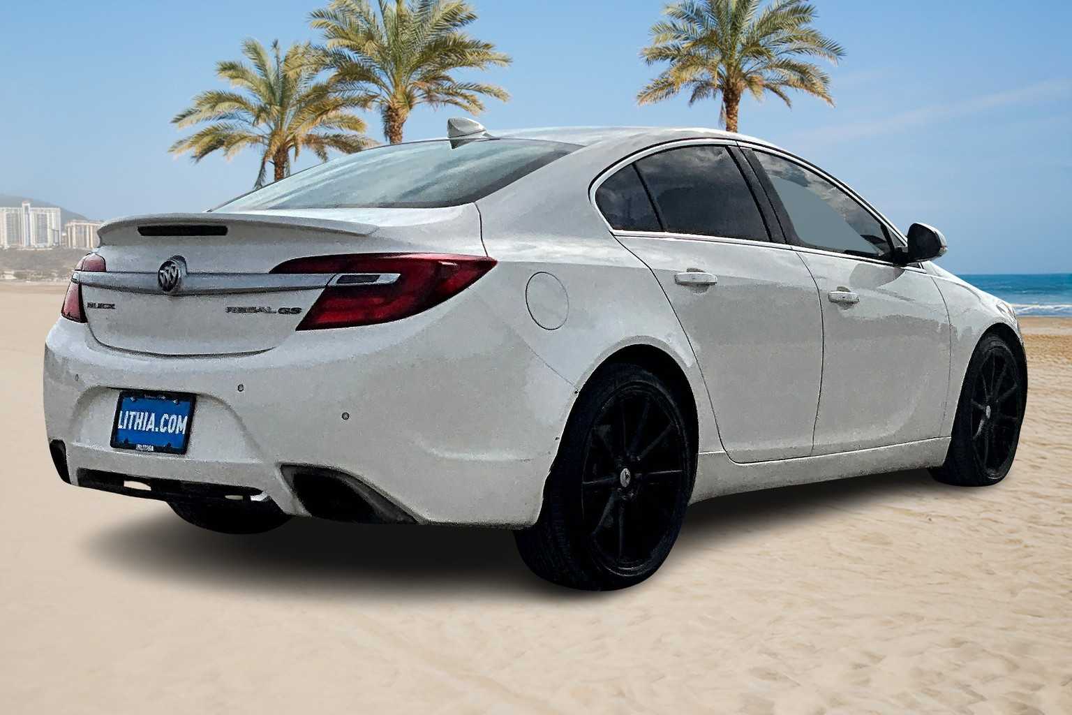 Thumbnail: 2015 Buick Regal - 22