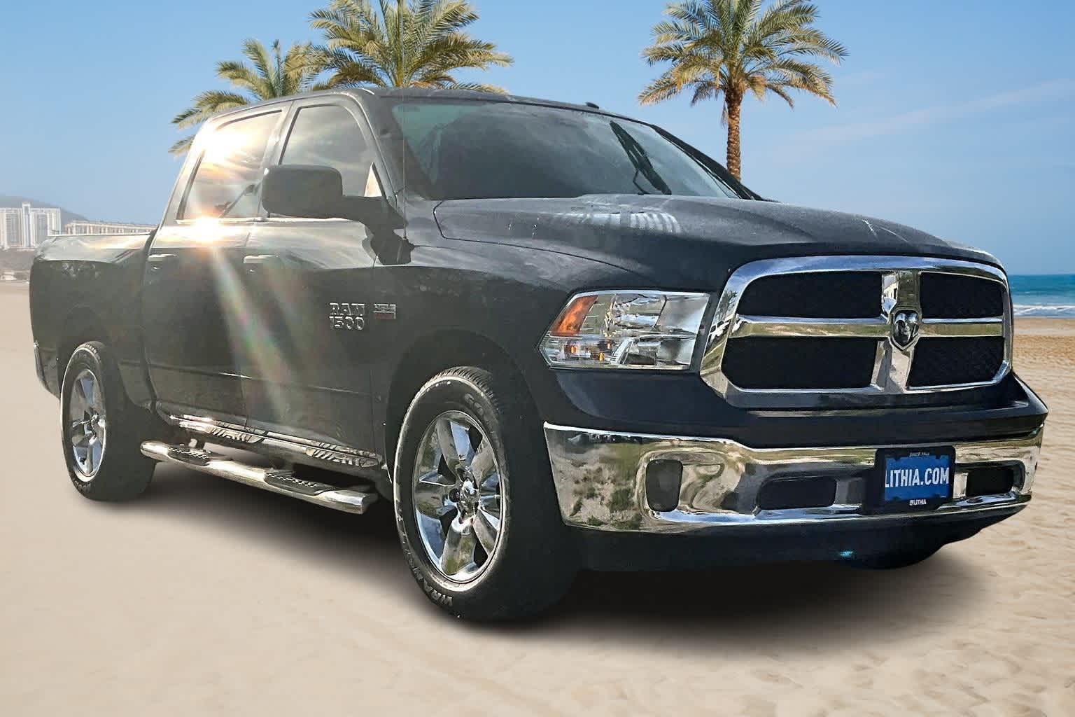 Thumbnail: 2019 RAM 1500 Classic - 19