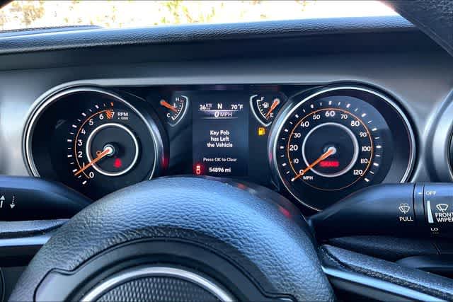 Thumbnail: 2023 Jeep Gladiator - 17
