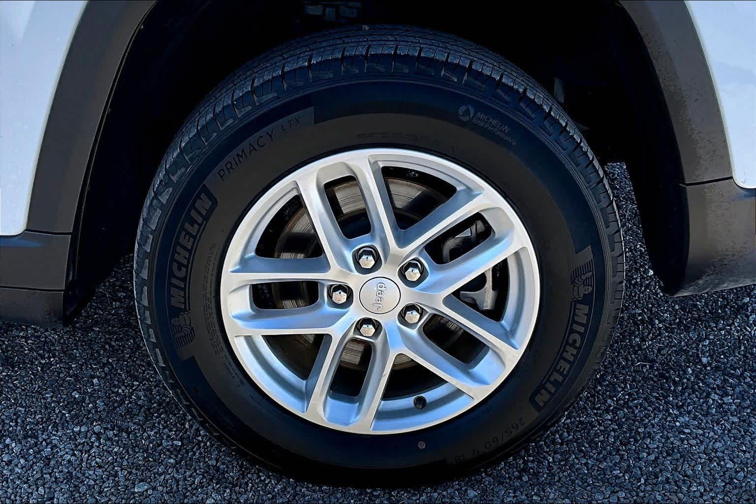 Thumbnail: 2023 Jeep Grand Cherokee - 35