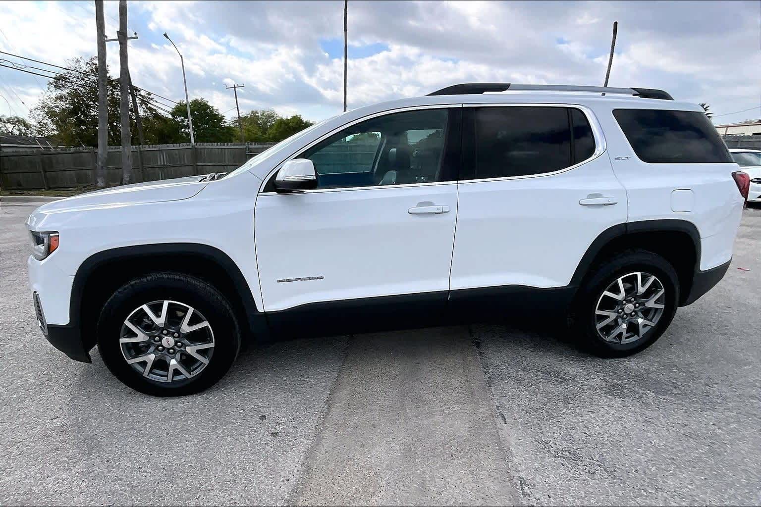 Thumbnail: 2023 GMC Acadia - 3