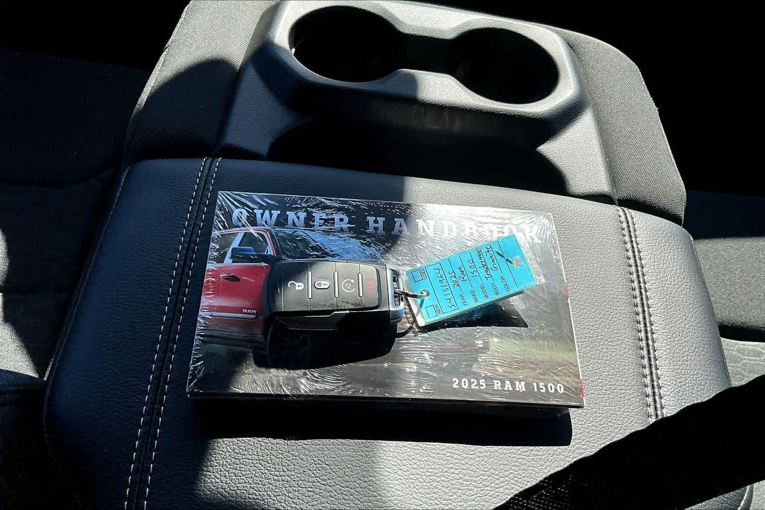 Thumbnail: 2025 RAM 1500 - 20