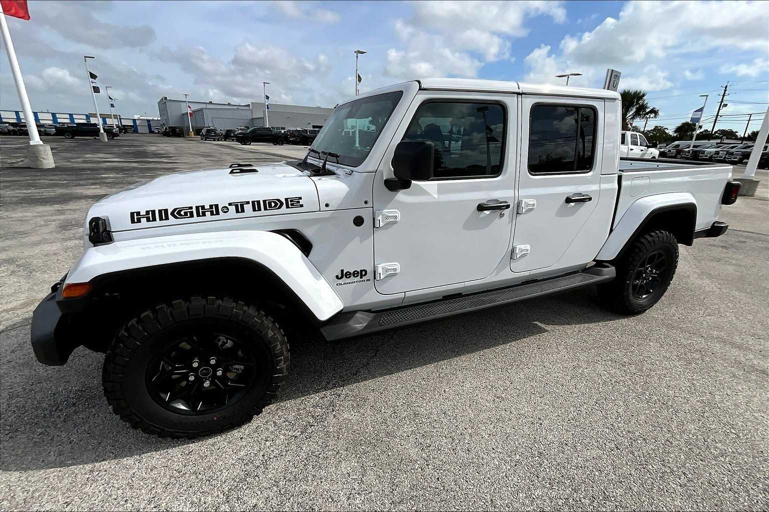 Thumbnail: 2025 Jeep Gladiator - 3