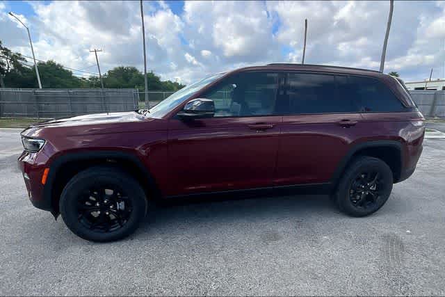 Thumbnail: 2025 Jeep Grand Cherokee - 3