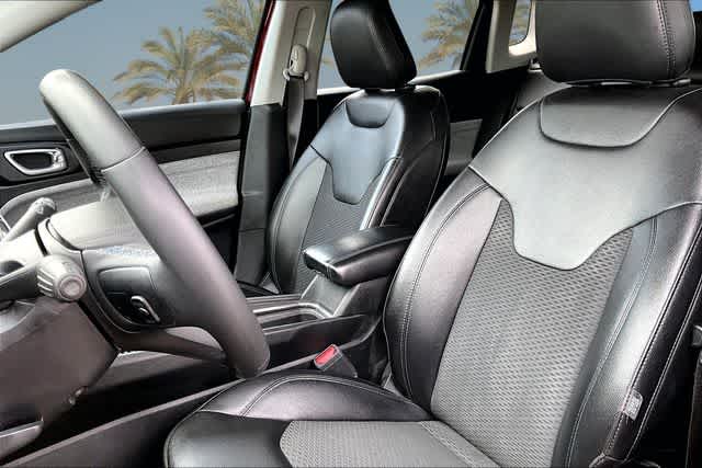 Thumbnail: 2022 Jeep Compass - 11