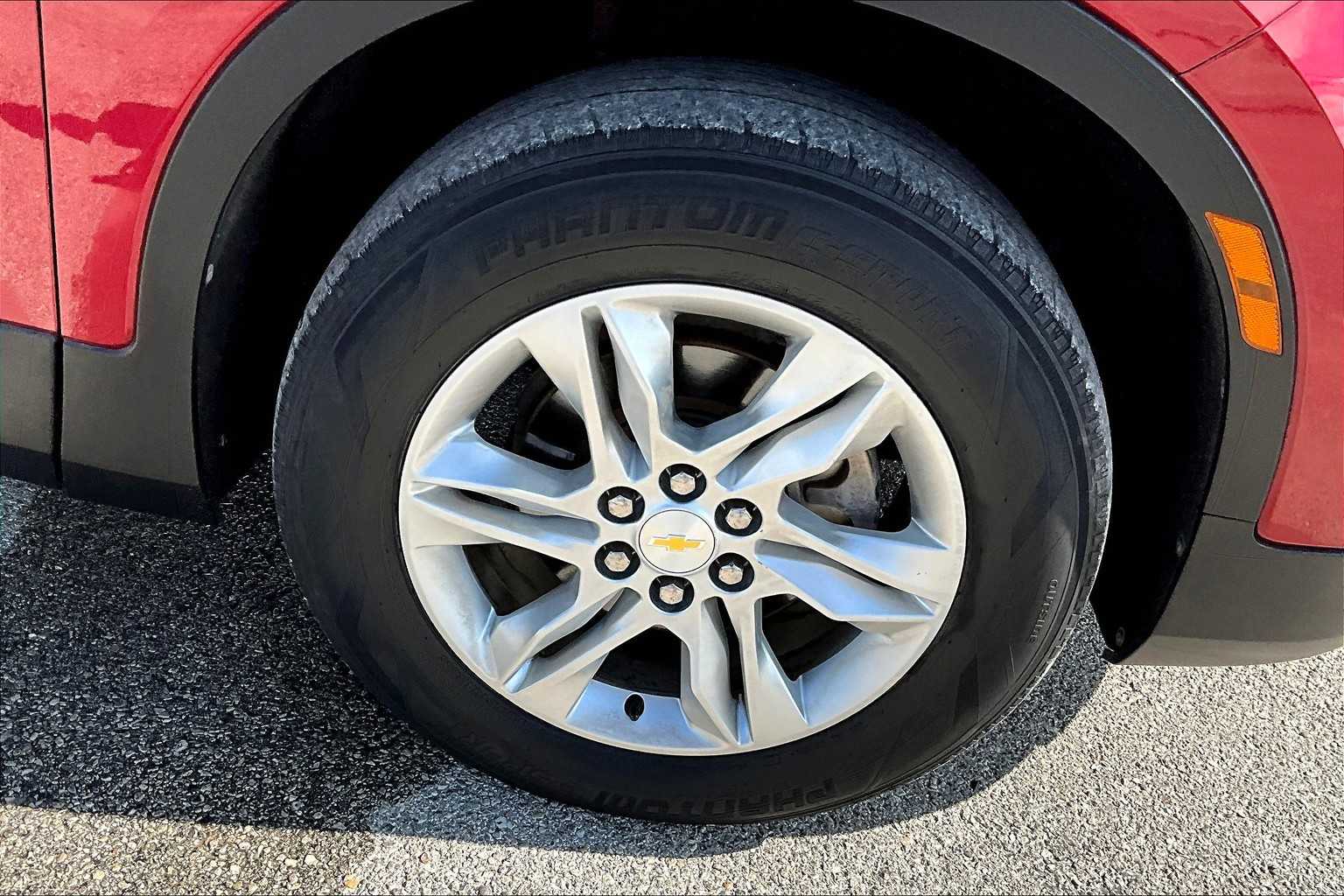 Thumbnail: 2019 Chevrolet Blazer - 32