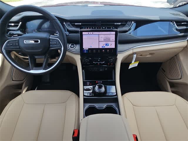 Thumbnail: 2024 Jeep Grand Cherokee - 16